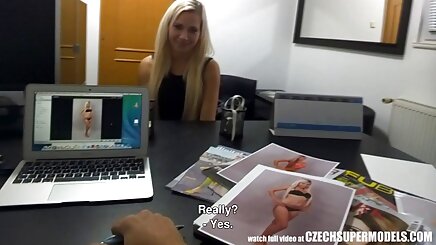 Dominique yerli mobil porno Simone