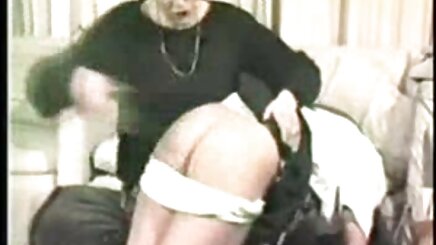 O zina, bir çift kamçı ve ıslak porno turk mobil